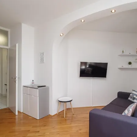 Apartment Beta